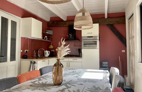 Hoevelaken House | Historic modernized house centrally located