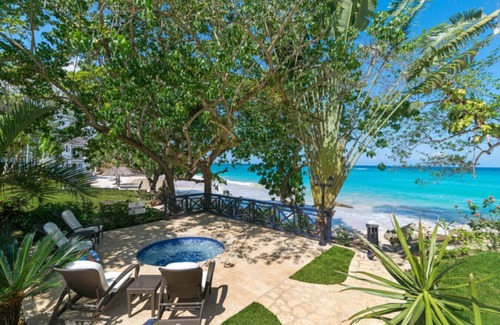 Summerfield Villa | Historic Private Beachfront Luxury Villa
