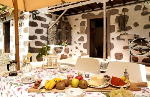 Valleseco Villa | Historic rural house in Valleseco, nature and relaxation