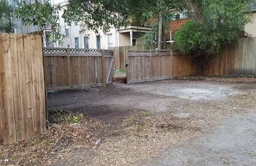 Metropolitan House | *Historic Savannah Home*Great for longer stays-Request a quote*