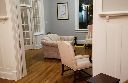 Metropolitan House | *Historic Savannah Home*Great for longer stays-Request a quote*
