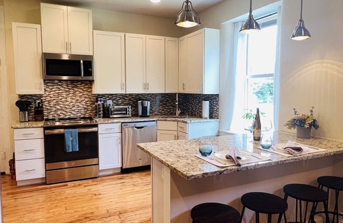 Millville Cottage | Historic Schoolhouse on Winery Row
