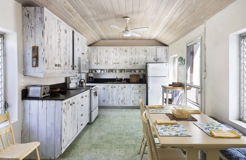 Governor's Harbour House | Historic Sea Captain's House, Walk to Town, Beach