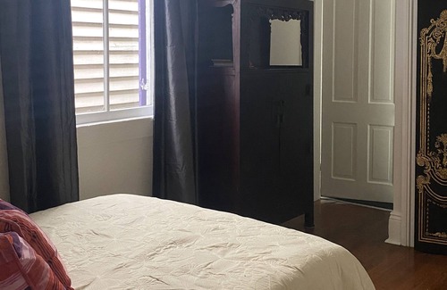 Faubourg Marigny Apartment | Historic Shotgun Apartment
