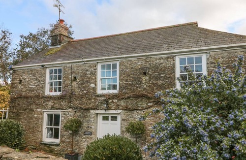 Pelynt House | Historic spacious Grade II Listed Georgian Farmhouse on the coast of Cornwall
