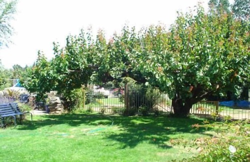 Clyde Condo | Historic stone cottage