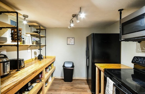 Cottonwood Cottage | Historic Verde Dairy Near Old Town Cottonwood w/River Access