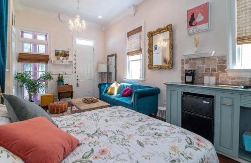 Bayou St. John House | Historic Victorian Studio Near City Park NOMA Bayou St John