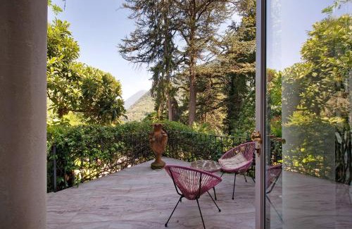 Dizzasco Villa | Historic Villa Argegno Como lake