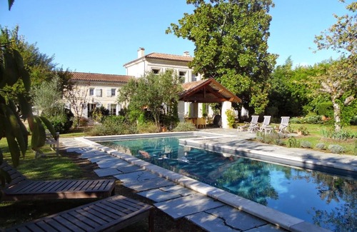 Bourg-sur-Gironde House | Historic villa with pool set in beautiful south-facing grounds
