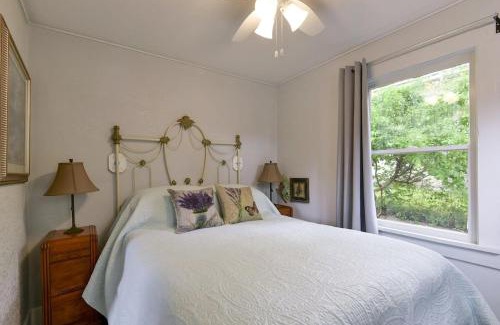 Rockaway Beach House | Historic Water Edge #6 - Lakeview