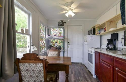 Rockaway Beach House | Historic Water Edge #6 - Lakeview