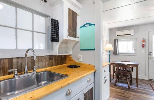 Rockaway Beach House | Historic Water's Edge Cottage 10