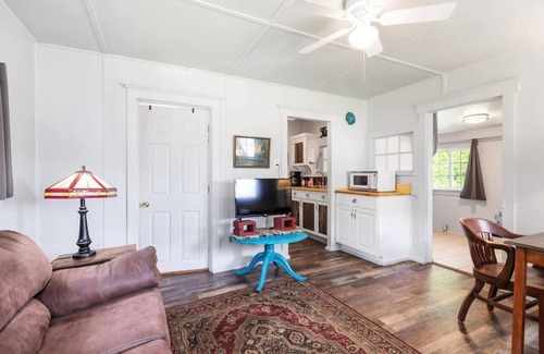 Rockaway Beach House | Historic Water's Edge Cottage 10