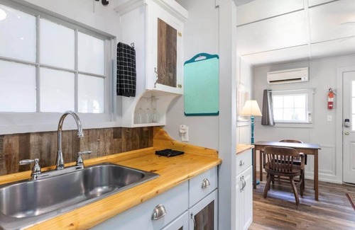 Rockaway Beach House | Historic Water's Edge Cottage 10
