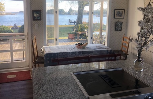 Onancock House | Historic Waterfront Farmhouse and Cottage