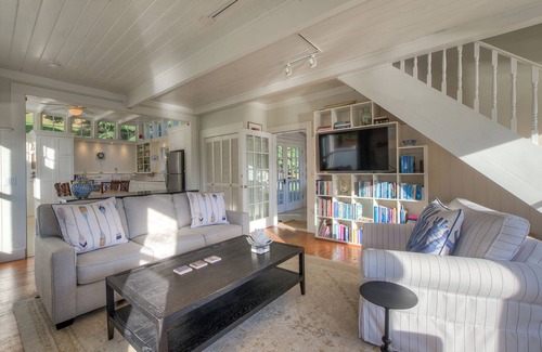 Rosario House | Historic Waterfront Home, Hot tub, Pets Welcome.