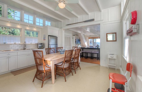 Rosario House | Historic Waterfront Home, Hot tub, Pets Welcome.