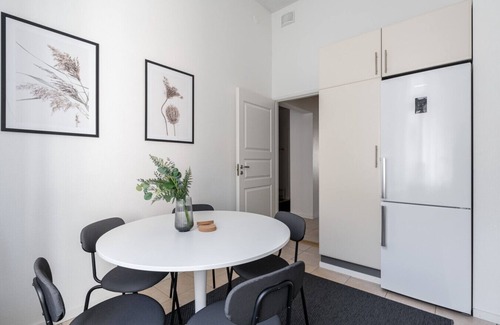Tampere Apartment | Historical 3BR Downtown Apartment with Sauna