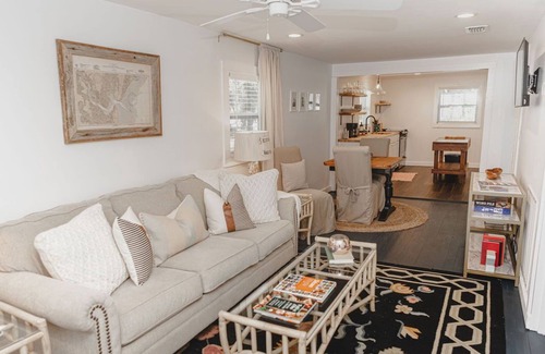 Darien House | Historical Darien Cottage