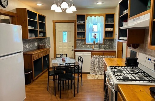 Emporium House | Historical home in quaint, quiet town with mountain views.
