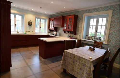 Getxo House | History & Elegance