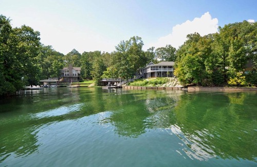 Dadeville House | History Room in Paradise Bed and Breakfast on Lake Martin