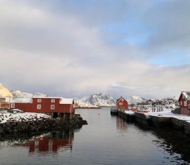 Stamsund House | Hjellebua - Stamsund, i hjertet av Lofoten