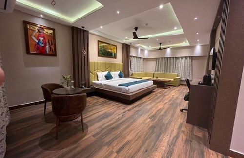 Dibrugarh Hotel | HM Resort