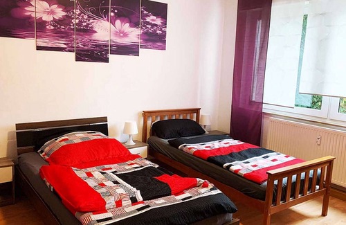 Hemer Apartment | HM02 Apartment with elevator, balcony and free WiFi in Hemer