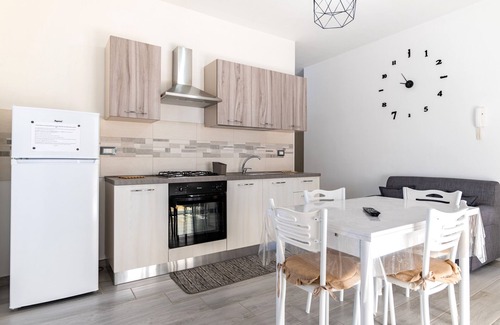 Monti D'arena-Bosco Caggione House | Holiday Home 'Sole' with Sea View, Wi-Fi and Air Conditioning