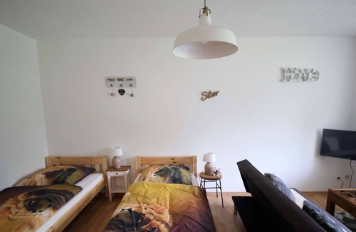 Hemer Apartment | HÖ01 large apartment with dryer and washing machine