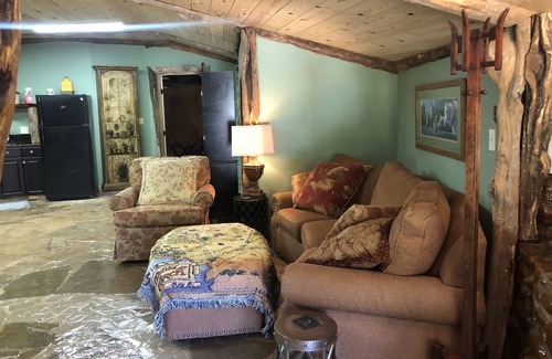 White Plains Cabin | Hobbit House. Welcome to The Shire!