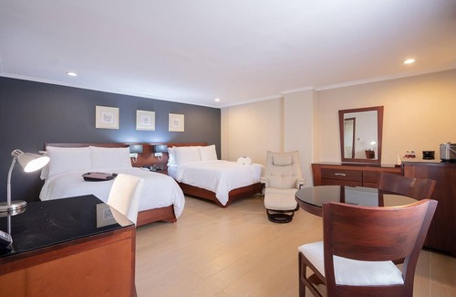 Los Jardines Hotel | Hodelpa Gran Almirante Hotel & Casino