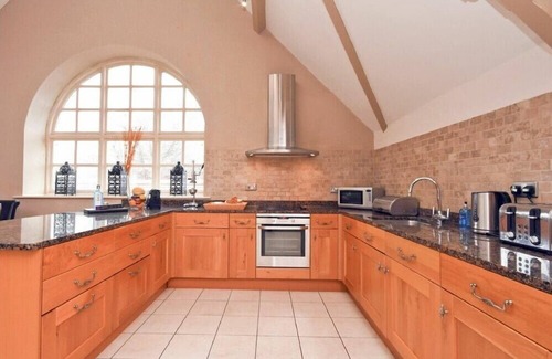 Berwick-upon-Tweed Cottage | HODGKIN HALL, family friendly, character holiday cottage in Lowick