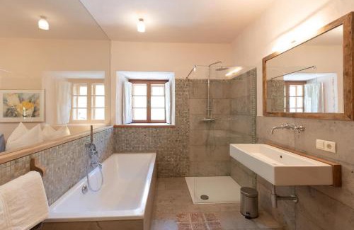 Tesimo Apartment | Hof Neuhaus Rosengarten