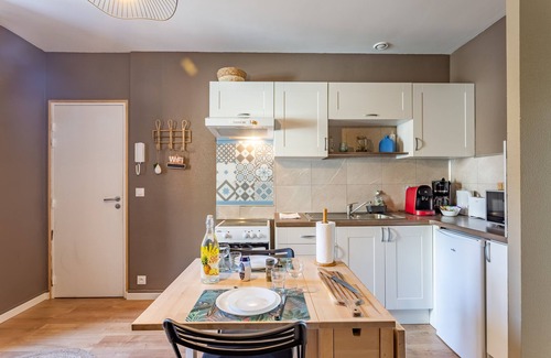 Saint-Coulomb Apartment | Hoguette - One Bedroom Apartment, Sleeps 4