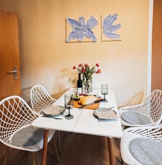 Naumburg Apartment | Hohe Gäste Naumburg - zentral, barrierefrei, gemütlich