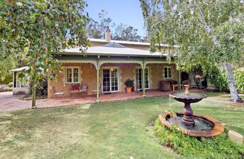 Nannup Bed & Breakfast | Holberry House