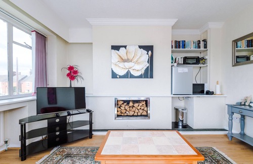 Barnetby House | Holcombe Guest House
