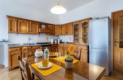 Raffa House | Holiday Accommodation "Villa Bruna"