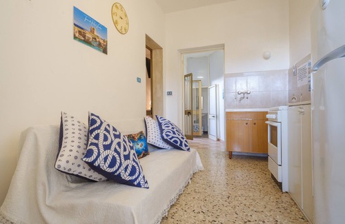 Torre Specchia Ruggeri House | Holiday Accommodation "Villa Scirocco" near the Beach