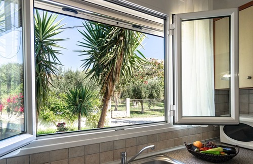 Mazarakata Apartment | Holiday Accommodation "Mary's house" with castle view and close to the beach.
