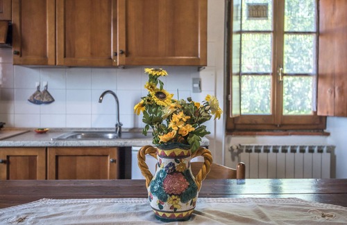Castiglion Fibocchi Other | Holiday Apartment 'Bilocale Brando' with Pool, Garden & Wi-Fi