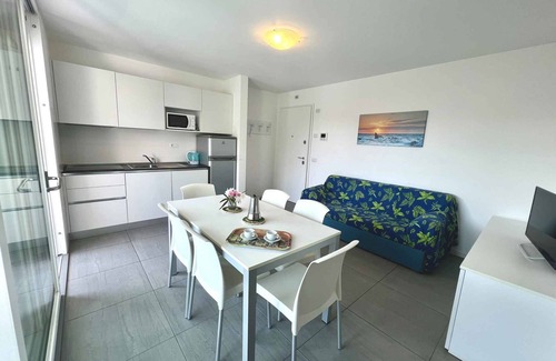 Lignano Sabbiadoro Apartment | Holiday apartment with balcony, air conditioning and internet