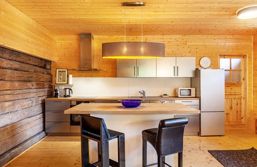 Kotschach-Mauthen Apartment | Holiday Apartment "Penthouse Im Bauernhaus" with Mountain View, 2 Private Terraces & Wi-Fi