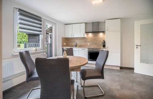 Stedesdorf Apartment | Holiday Apartment '9 und 40' with Garden & Wi-Fi