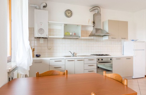 Solarolo Apartment | Holiday Apartment "Manerba Sweet" with Air Conditioning