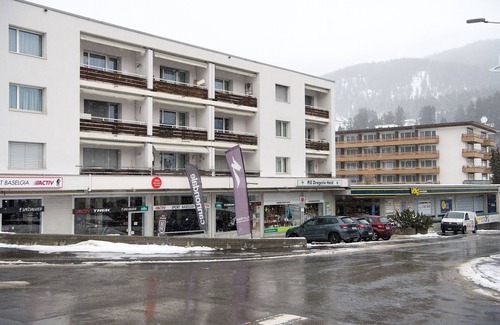 Lenzerheide Apartment | Holiday apartment center Lai for families Lenzerheide