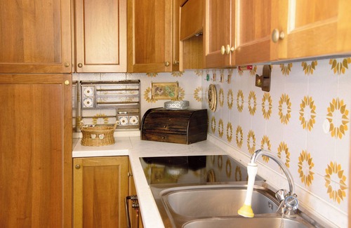 San Matteo Apartment | Holiday apartment 'Glicine' in Piedmont, with shared pool, garden and sauna